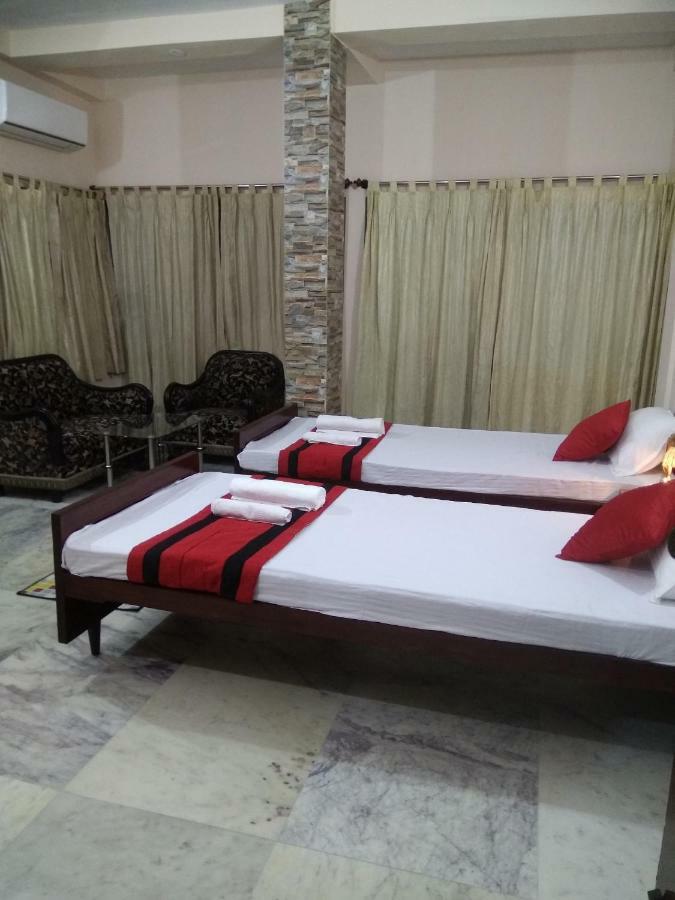 Bed and Breakfast Kollolini Калькутта Экстерьер фото